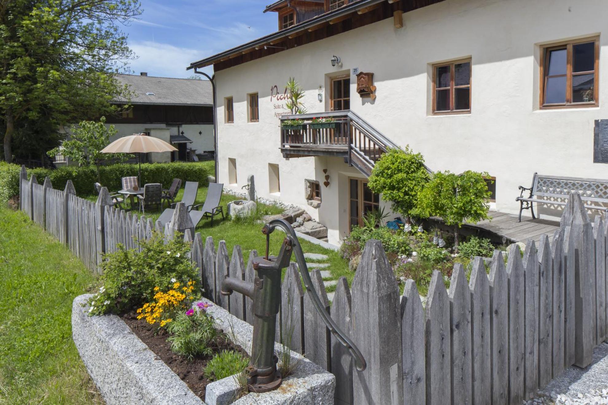 Appartement Pichler Dobbiaco Bagian luar foto
