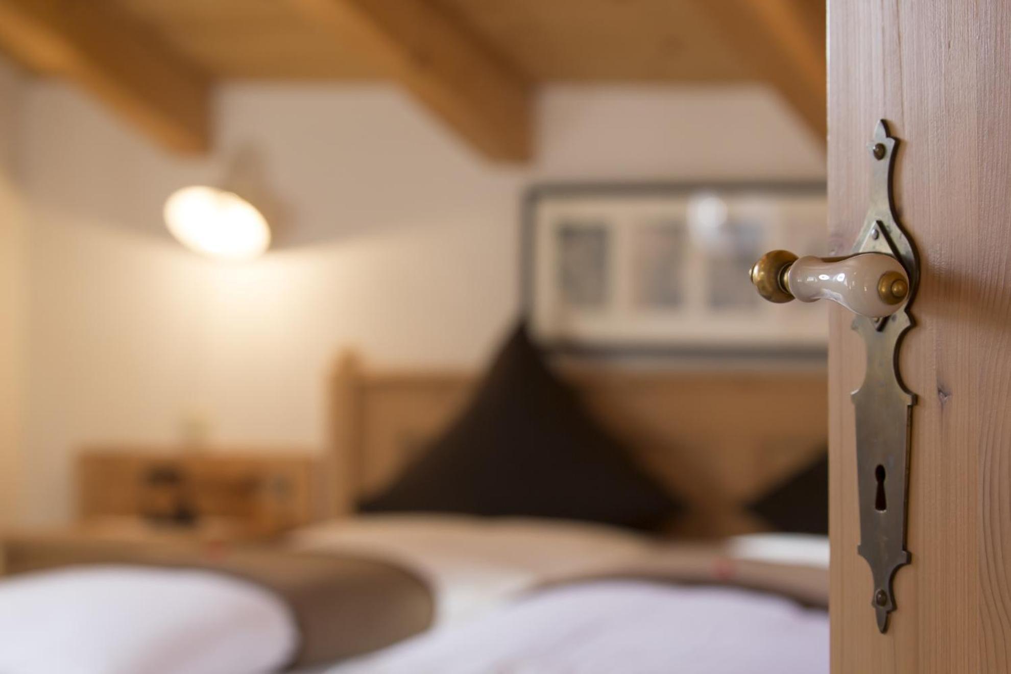Appartement Pichler Dobbiaco Bagian luar foto