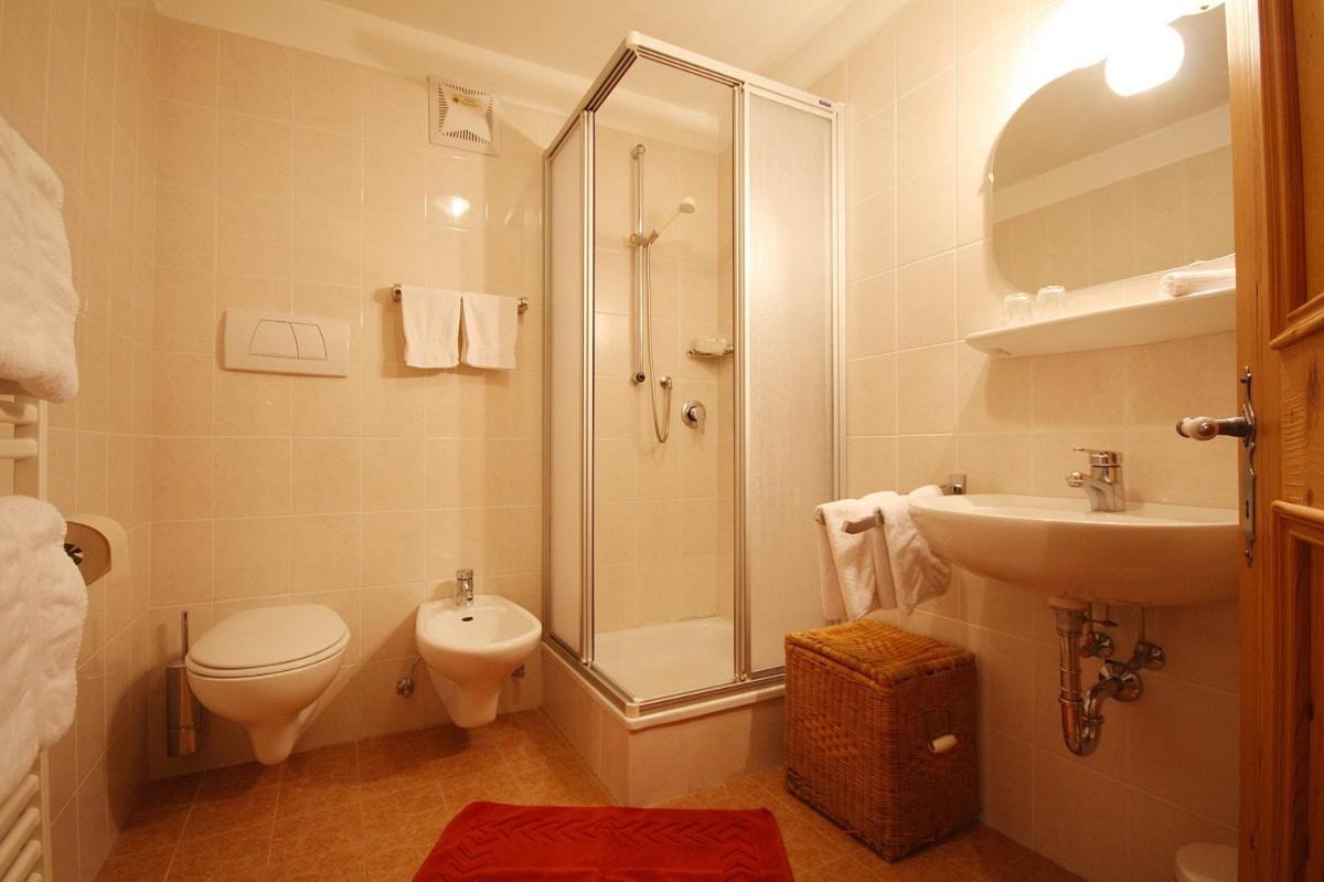 Appartement Pichler Dobbiaco Bagian luar foto