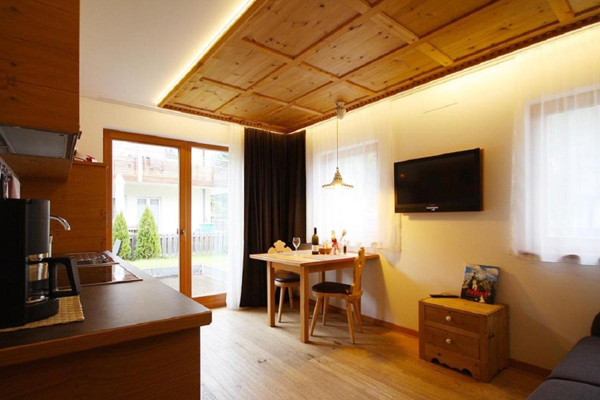Appartement Pichler Dobbiaco Bagian luar foto
