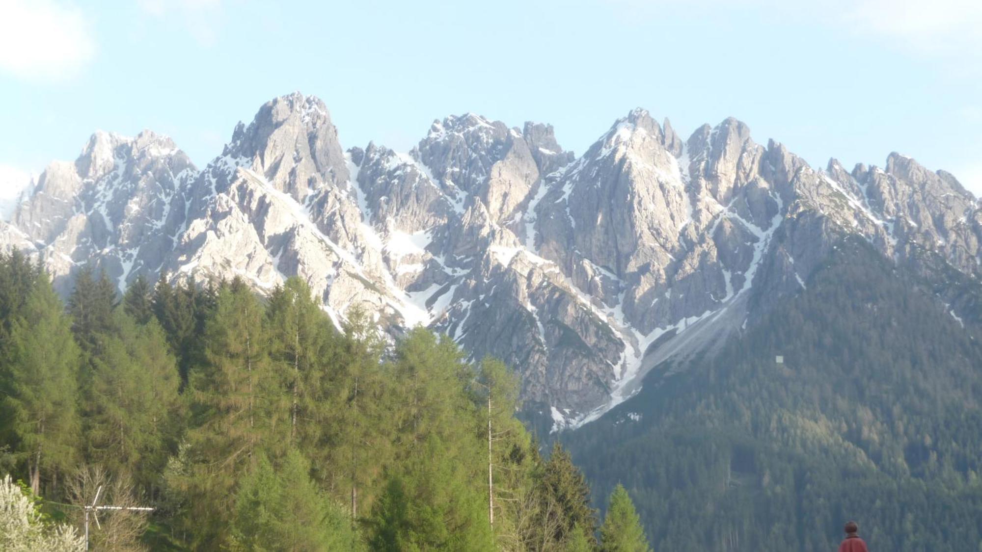 Appartement Pichler Dobbiaco Bagian luar foto